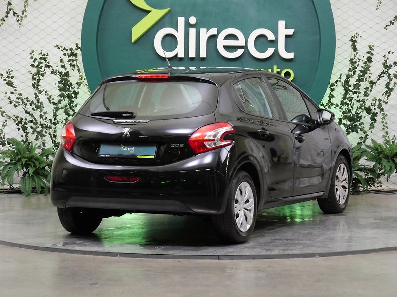 Peugeot 208 - fotka 2 z 23