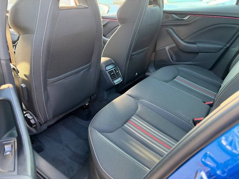 Škoda Kamiq Monte Carlo 1,0 TSI 85 kW 6° M - fotka 10 z 32