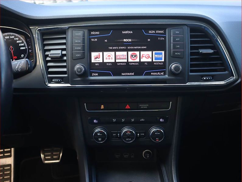 Seat Ateca (2016) 1.4 TSI, Automat, Serv.kniha - fotka 12 z 21