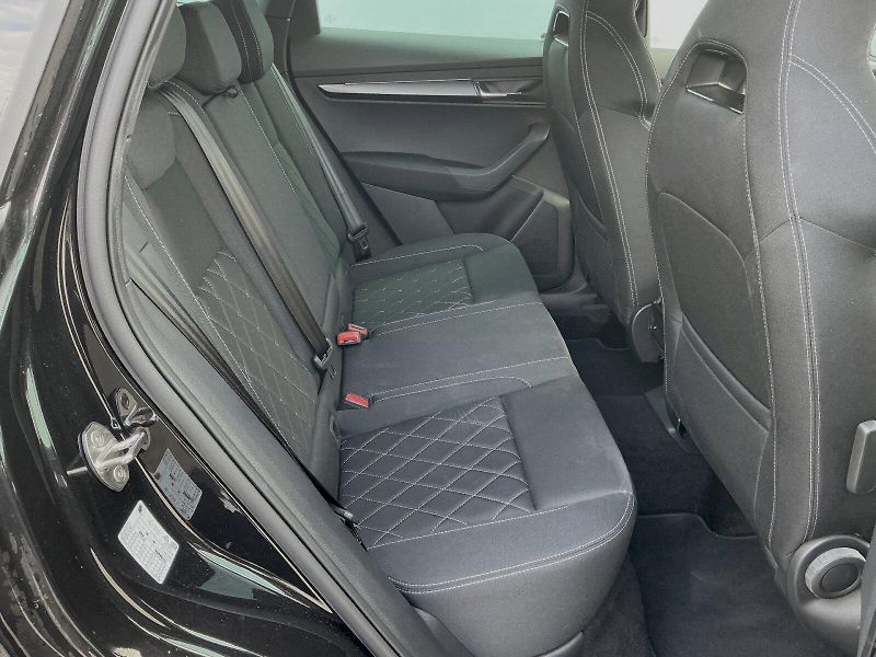 Škoda Karoq (2024) 2.0 TDI 4x4 DSG SportLine - fotka 18 z 32