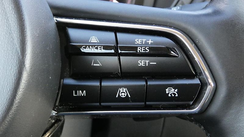Mazda CX-60 2,5 l e-Skyactiv PHEV Exclusiv - fotka 12 z 23