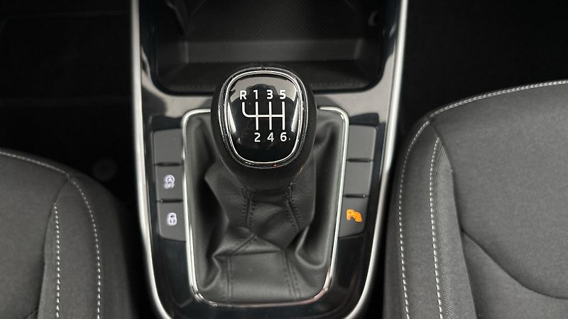 Škoda Fabia 1.0 TSI Style - fotka 22 z 23