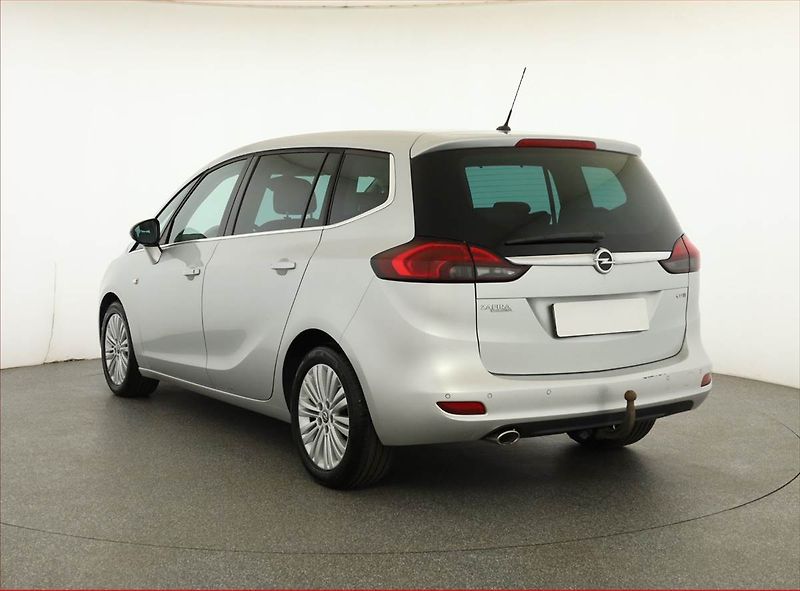 Opel Zafira (2016) 2.0 CDTI, Automat, 7 míst - fotka 4 z 21