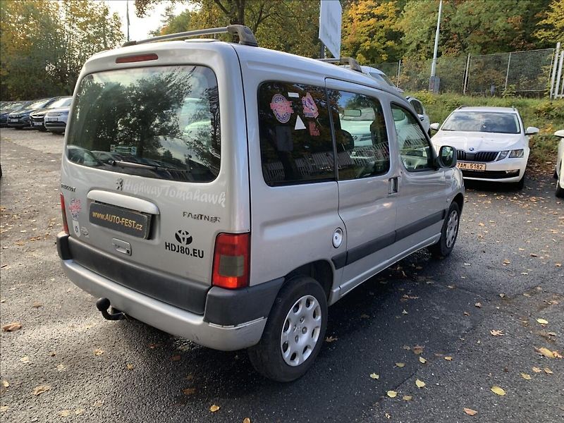 Peugeot Partner 1,4 i - fotka 5 z 14