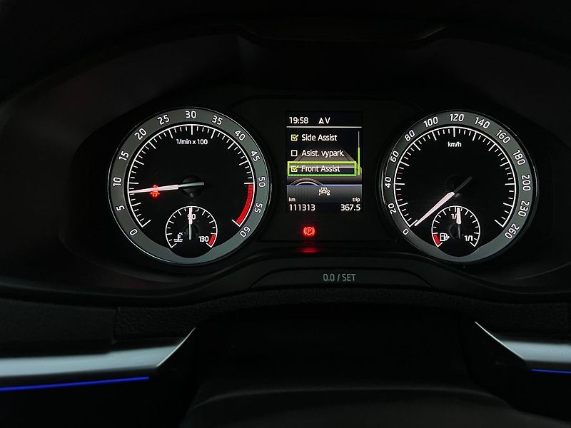 Škoda Karoq (2021) 2.0 TDI-STYLE-P.KAMERA - fotka 29 z 50
