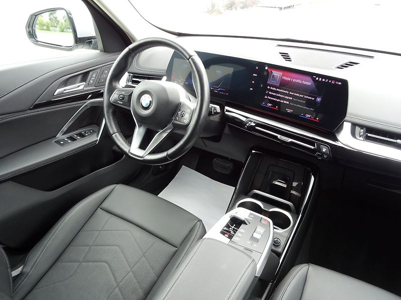 BMW X1 23d xDrive xLine ČR DPH - fotka 20 z 28