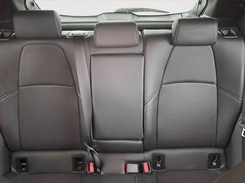Toyota Corolla (2021) 1.8 Hybrid - fotka 10 z 17