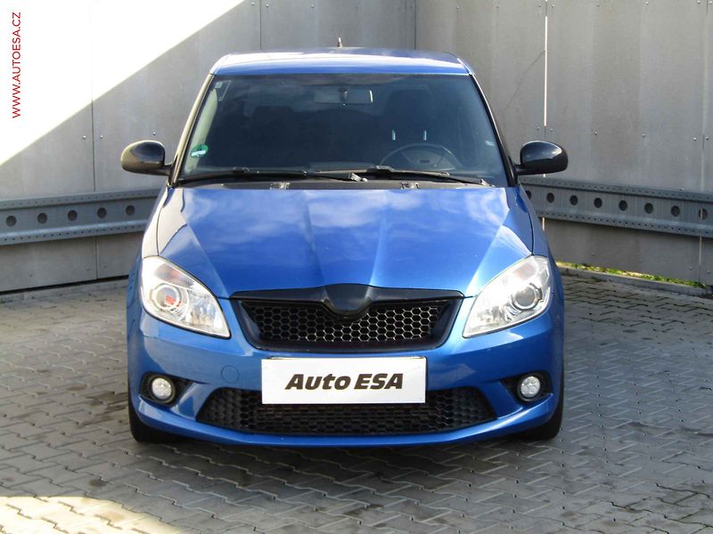 Škoda Fabia (2011) 1.4 TSi, 1.maj, RS, servis - fotka 2 z 19