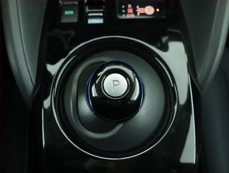 Nissan Leaf (2019) 40 kWh, SoH 88%, Automat - fotka 12 z 17