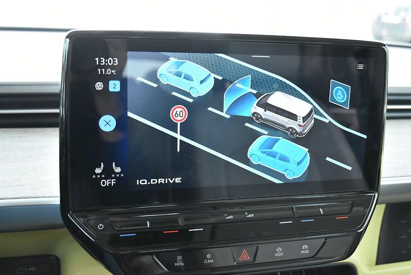 Volkswagen ID.Buzz (2023) PRO 150 kW - fotka 16 z 35