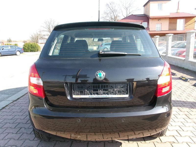 Škoda Fabia (2007) 1,4 16V AC ALU VÝHŘEV - fotka 6 z 27