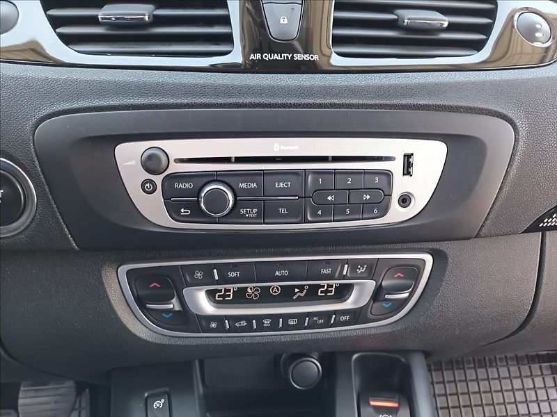 Renault Scénic 1,6 dCi,96kw,ČR,TAŽNÉ,KOLA - fotka 32 z 44