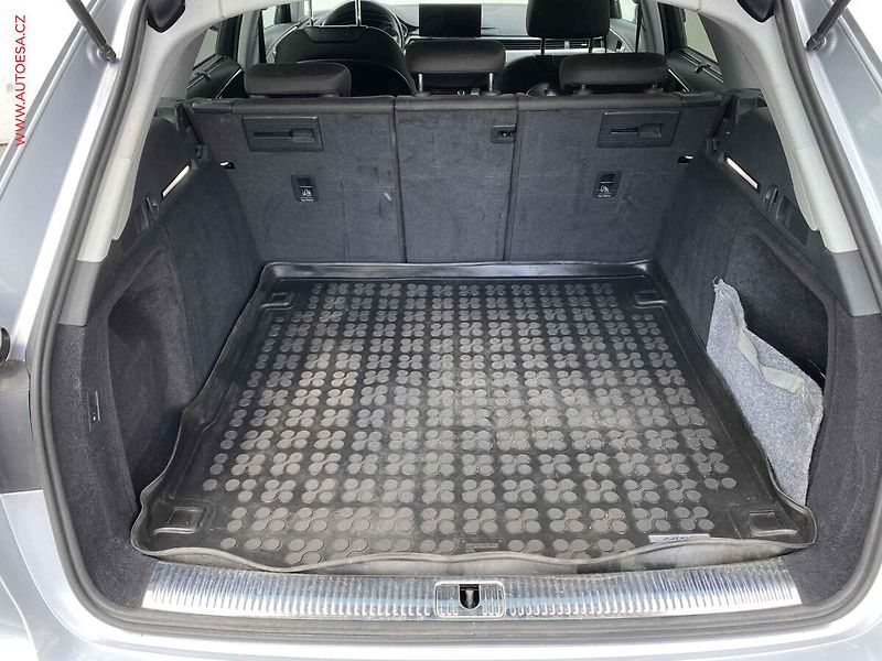 Audi A4 (2022) 2.0 TDi, AT, LED, +ALU - fotka 7 z 19
