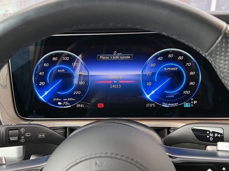 Mercedes-Benz Třídy G 580 s technologií EQ - fotka 18 z 42