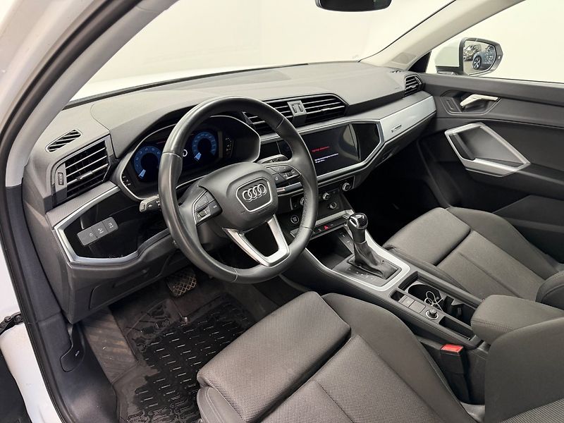 Audi Q3 35TFSI Matrix Kam NezTop Taž - fotka 7 z 20