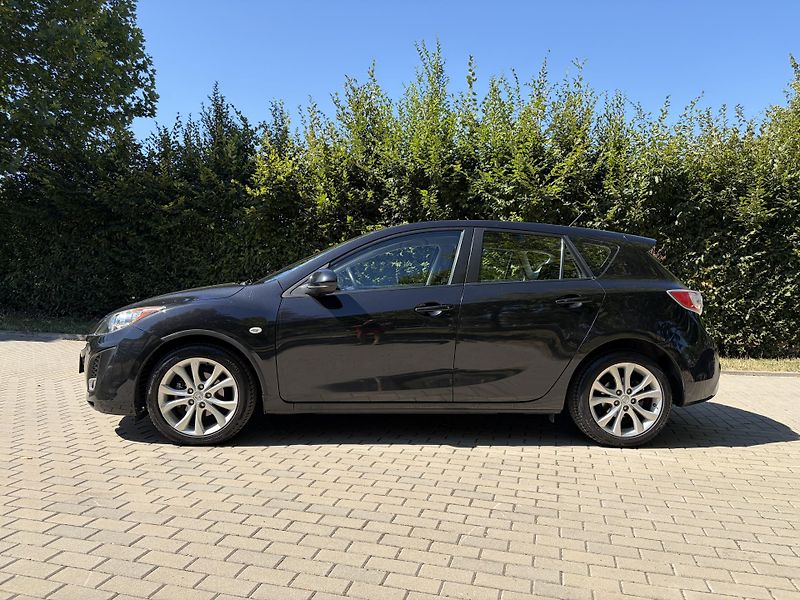 Mazda 3 1.6 90th Anniversary - fotka 5 z 29