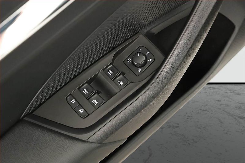 Škoda Octavia (2020) Style 2.0 TDI, ČR,1.maj - fotka 19 z 19