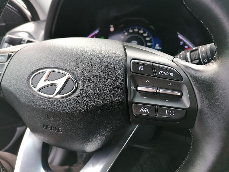 Hyundai i30 (2022) 1.6 CRDi MHEV 100kW Kůže - fotka 22 z 39
