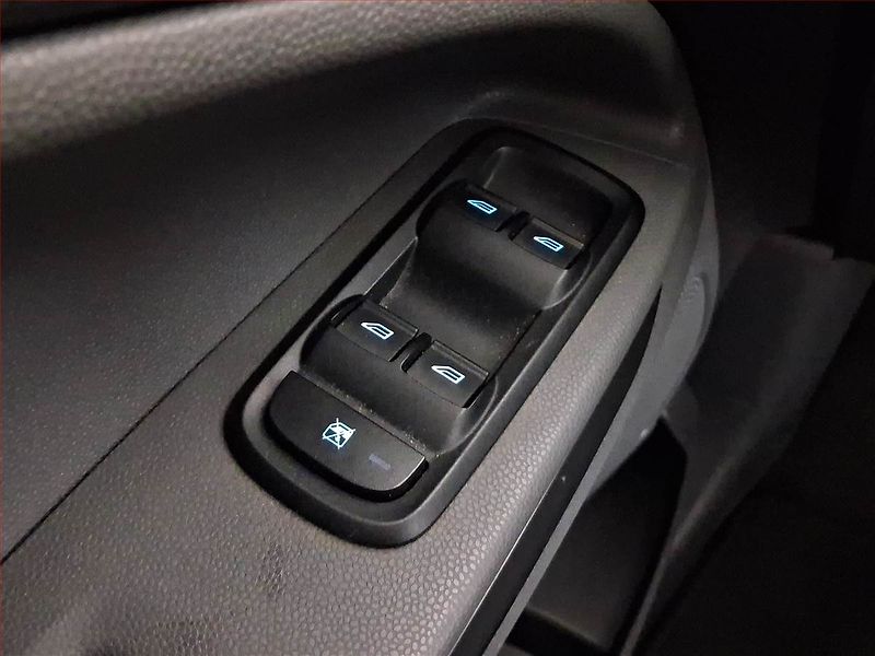 Ford EcoSport (2014) 1.5 Ti-VCT, Park. senzory - fotka 19 z 21
