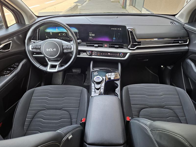 Kia Sportage 1.6-HEV-V ZÁRUCE-NÍZKÉ KM - fotka 41 z 44