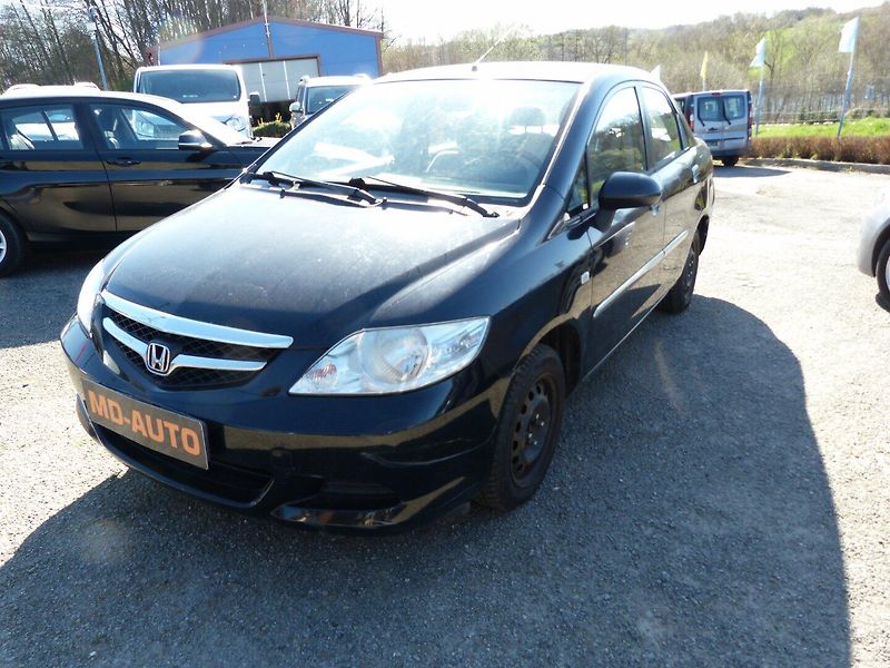 Honda City 1.3 I - fotka 1 z 17