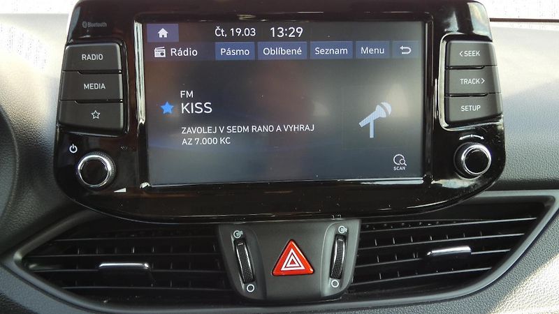 Hyundai i30 1.0 T-GDI Start Plus kombi - fotka 14 z 22