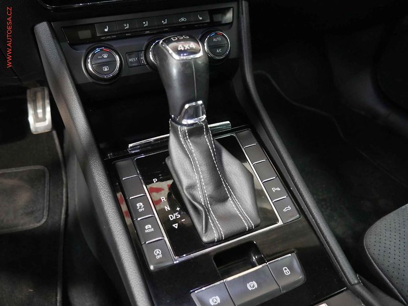 Škoda Superb (2017) 2.0TDi 4x4, Ambition, DSG - fotka 18 z 23
