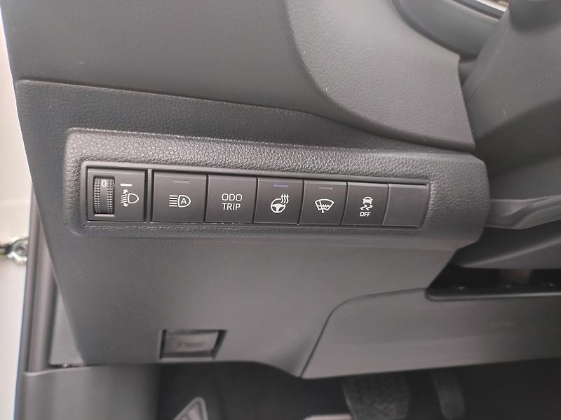 Toyota Corolla (2026) SD 1.8 FHEV Comfort TECH - fotka 11 z 15