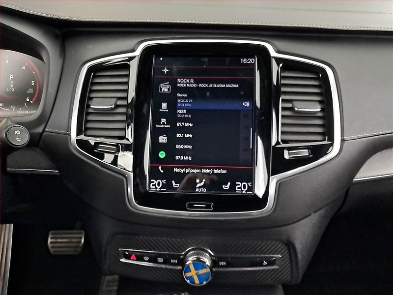 Volvo XC90 (2018) R-Design D5 AWD Polestar - fotka 12 z 24
