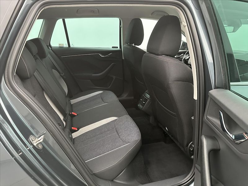 Škoda Kamiq 1.0 TSI 81kW Style CZ - fotka 14 z 34