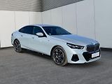 BMW Řada 5 (2024) 550e xDrive 360kW V6 M SPORT - náhled 7