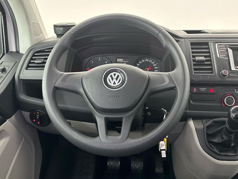 Volkswagen Transporter Kombi Kombi - fotka 18 z 25