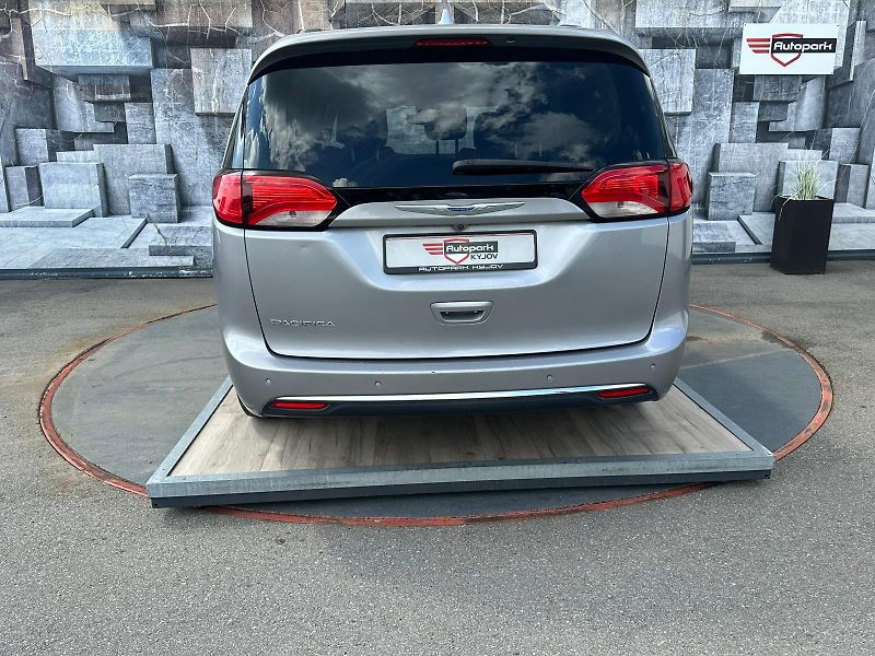 Chrysler Pacifica (2019) 3.6i, 214KW, BLIS - fotka 7 z 26