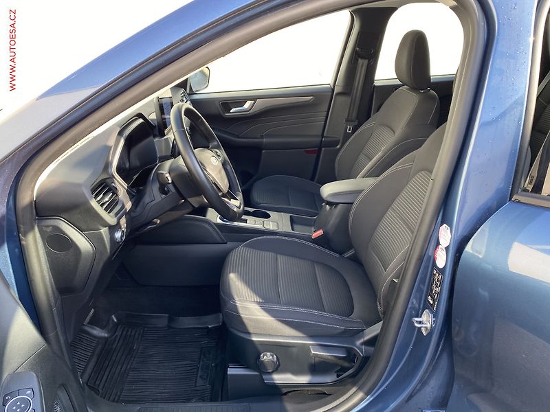 Ford Kuga (2022) 2.0 EcoBlue AWD, Titanium - fotka 14 z 19