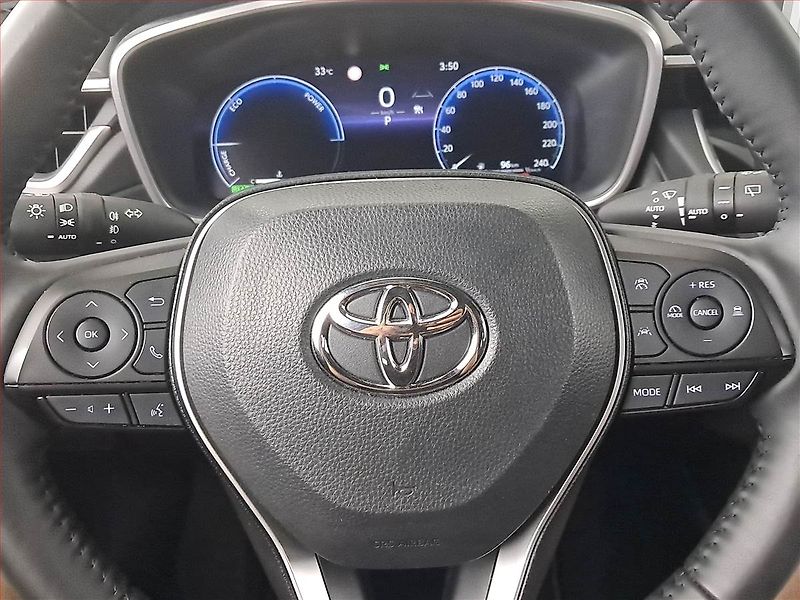 Toyota Corolla Cross (2025) 1.8 Hybrid - fotka 18 z 18