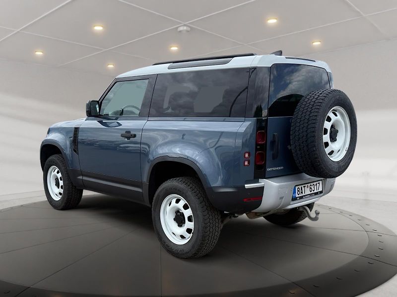 Land Rover Defender (2021) 90 D200 147kW TAŽNÉ CZ DPH - fotka 4 z 11