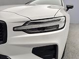 Volvo V60 B4 DARK PLUS AUT CZ 1.maj - náhled 21