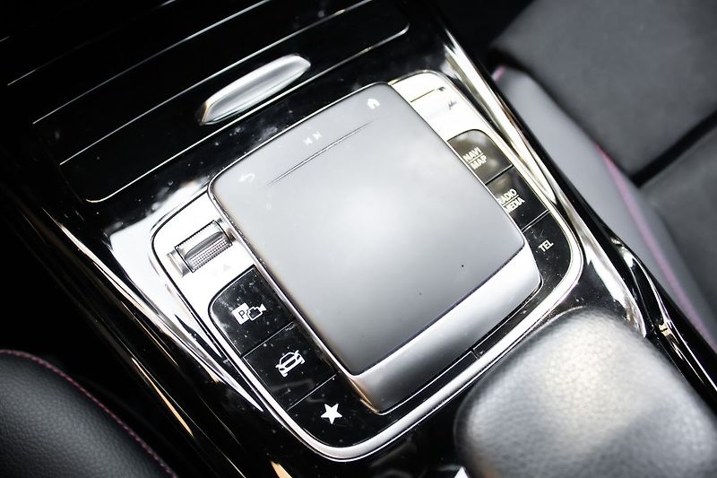 Mercedes-Benz Třídy A - fotka 23 z 28