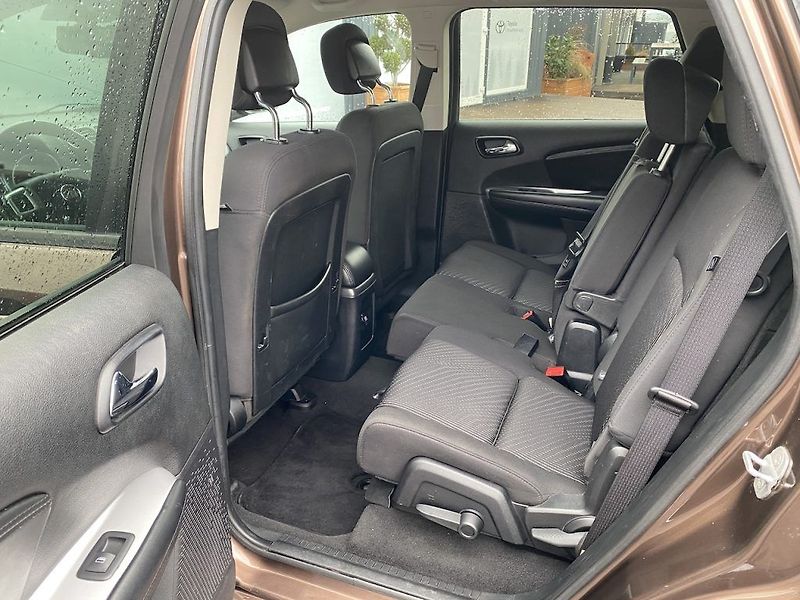 Fiat Freemont 2.0JTD, ČR-2m, automat, 4x4 - fotka 12 z 28