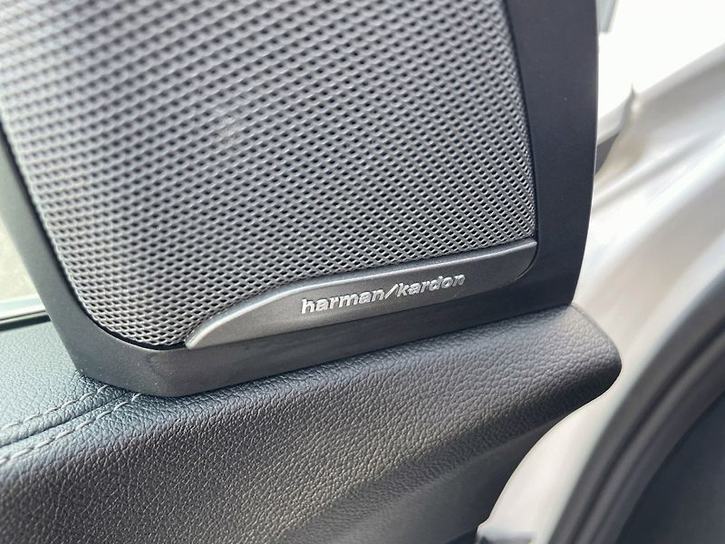 BMW X5 (2019) xDrive 40i AT 340k - fotka 22 z 28