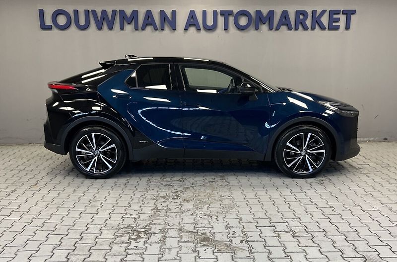 Toyota C-HR 2,0 HYBRID AT AWD EXECUTIVE PR - fotka 19 z 19