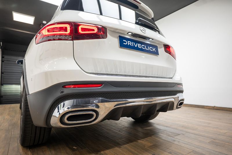 Mercedes-Benz GLB 200d 4Matic AMG Packet - fotka 7 z 40