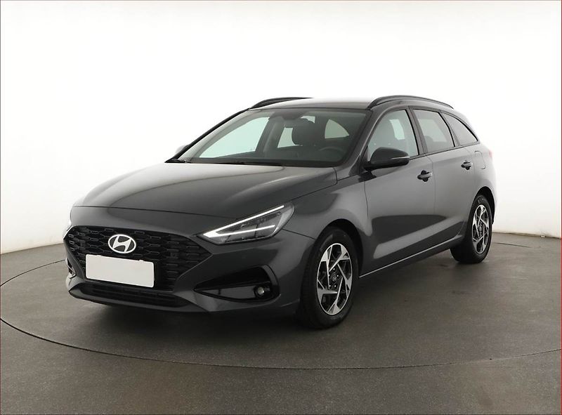 Hyundai i30 (2025) Family 1.0 T-GDI, ČR,1.maj - fotka 2 z 20