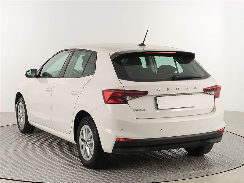 Škoda Fabia (2023) 1.0 TSI, Tempomat - fotka 4 z 17