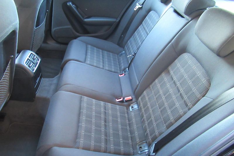 Audi A4 Avant 2.0 TDI AUT. KLIMA  *AUTOMAT* - fotka 24 z 37