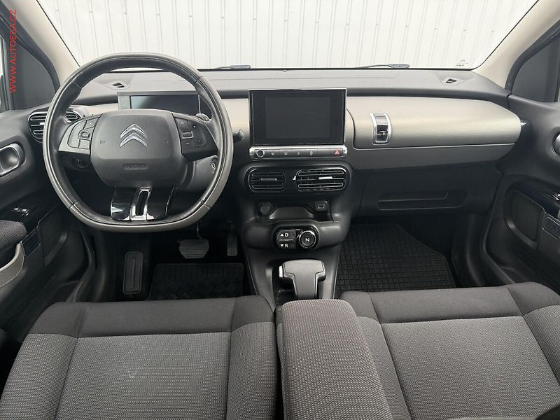 Citroën C4 Cactus (2018) 1.2 VTi, ČR, Feel, AT - fotka 8 z 18