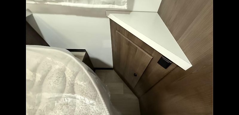 Benimar (2026) Tessoro 497 Nordkapp Queen bed - fotka 21 z 23