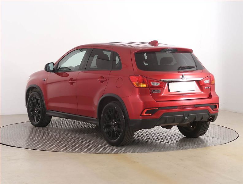 Mitsubishi ASX (2018) 1.6 MIVEC, Serv.kniha, Xenony - fotka 4 z 18