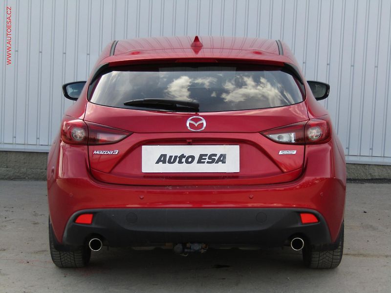 Mazda 3 (2015) 2.0 i, AC, xenon, navi - fotka 5 z 21