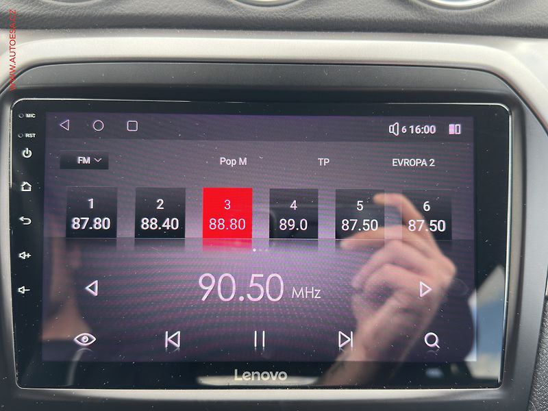Suzuki Vitara (2022) 1.4BJet AllGrip, ČR, LED - fotka 14 z 22